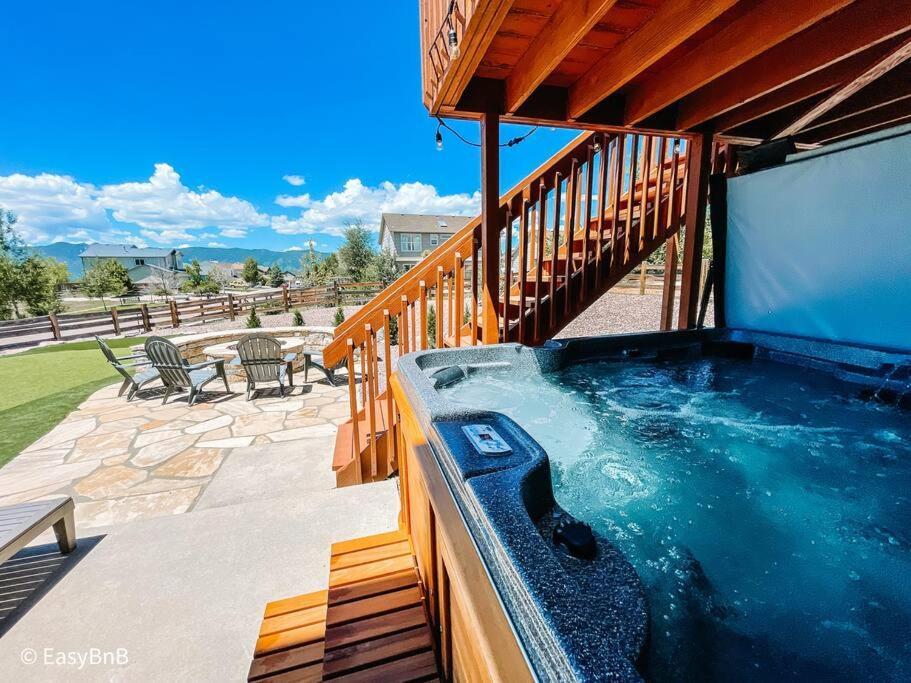 Вилла ✶Falcon'S Nest✶Hot Tub/Games/Mins To Usafa &Hiking Monument Экстерьер фото